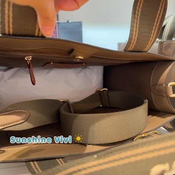 NWT Coach CBM10 Smith Tote Bag Pebble Leather And Webbing Gold/Dark Stone - Picture 3 of 7